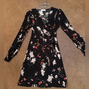 Kaileigh Faux-Wrap Dress Sz S EUC